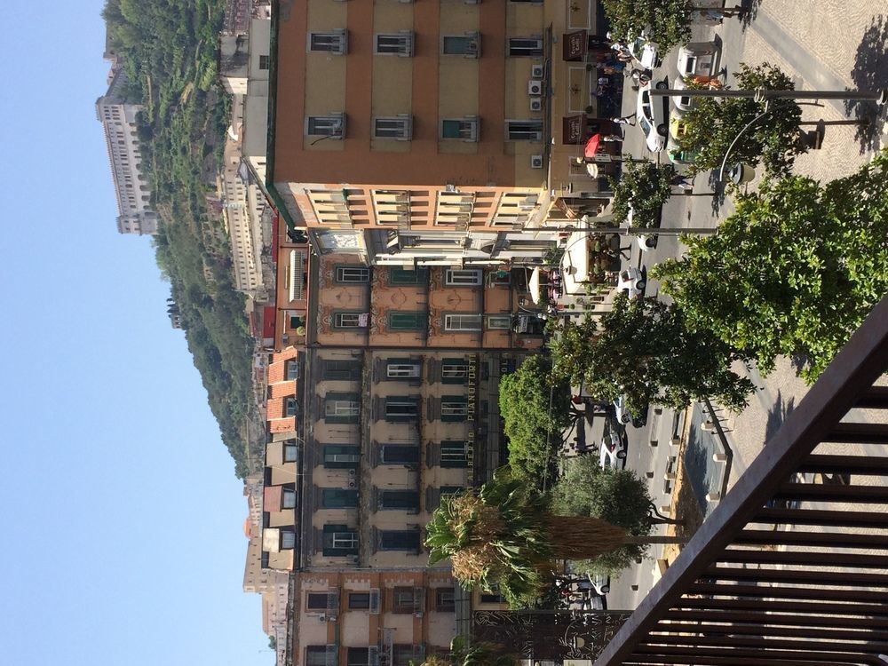 บูทิก โฮเต็ล ปลัซซา แชริตี้ Hotel เนเปิลส์ ภายนอก รูปภาพ